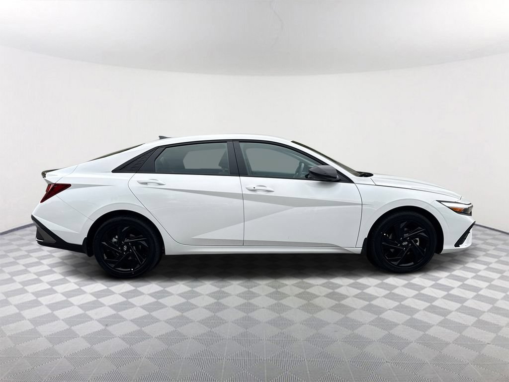 New 2026 Hyundai Elantra Sport FWD image 4