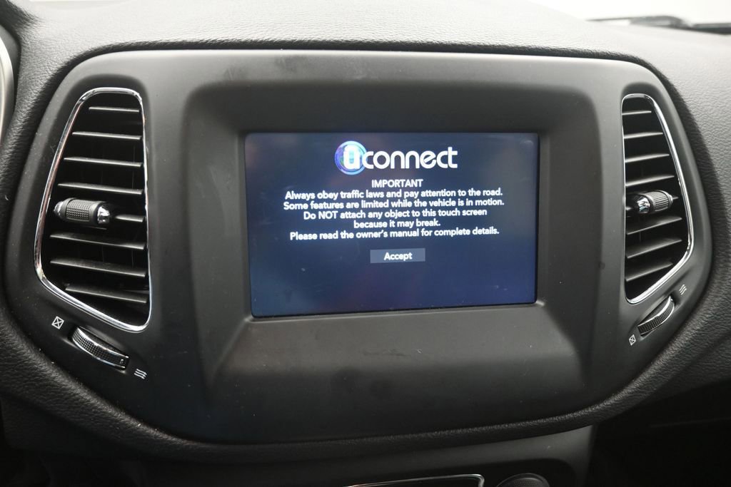 Used 2020 Jeep Compass Latitude AWD/4WD image 4