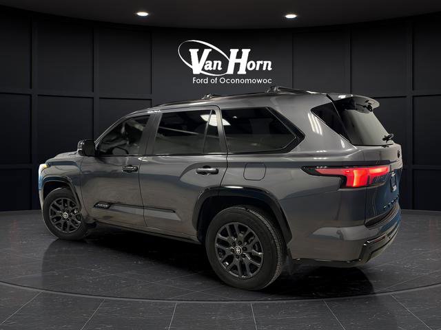 Used 2024 Toyota Sequoia Platinum image 5