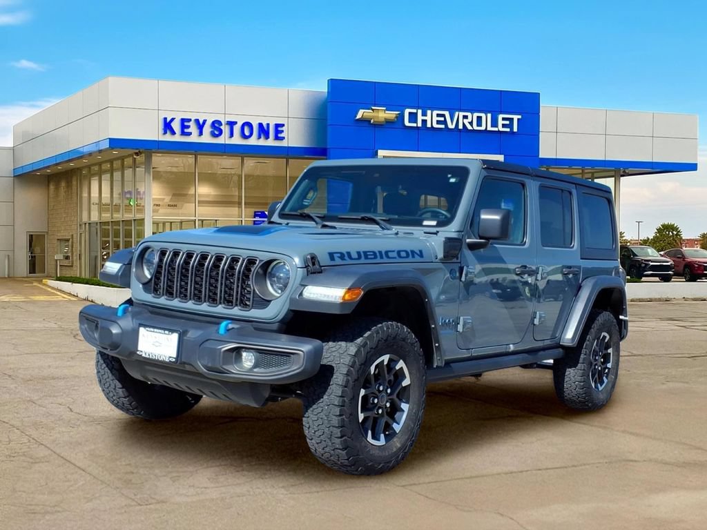 Used 2024 Jeep Wrangler Unlimited Rubicon 4xe AWD/4WD image 3