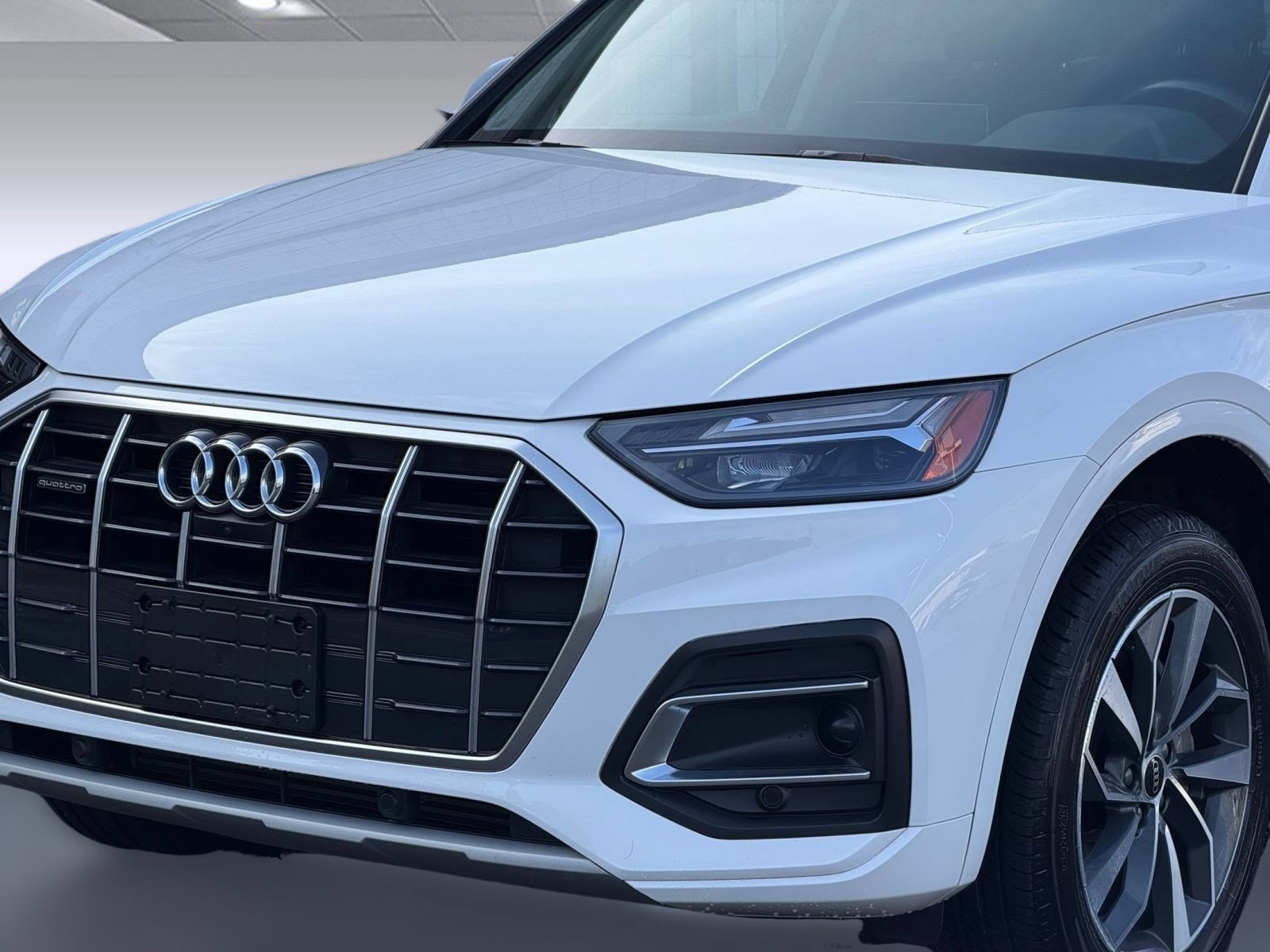 Used 2021 Audi Q5 2.0T Premium Plus w/ Premium Plus Package AWD/4WD image 12