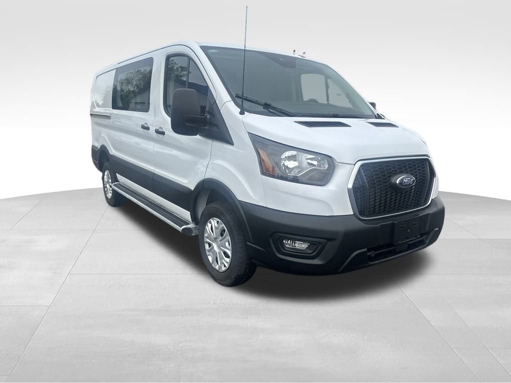 Used 2024 Ford Transit 250 Low Roof w/ Exterior Upgrade Package image 9