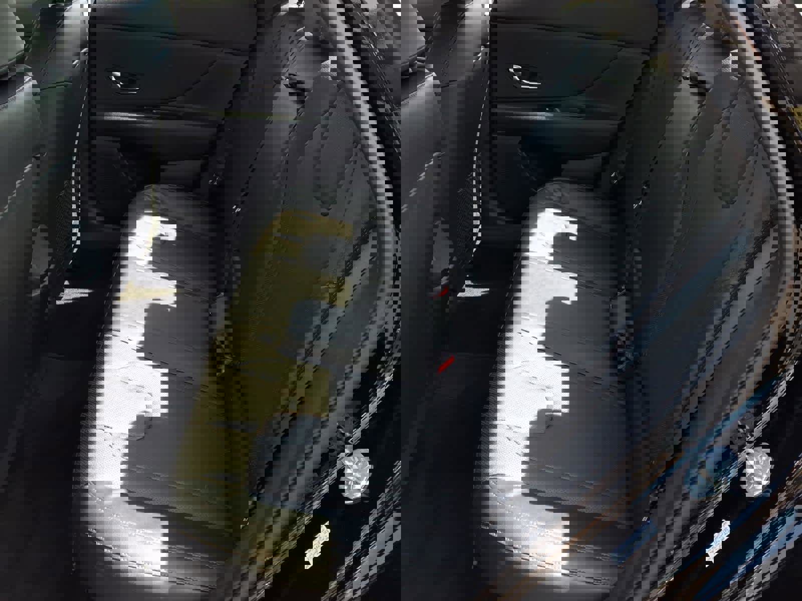 Used 2023 Hyundai Elantra Limited image 27