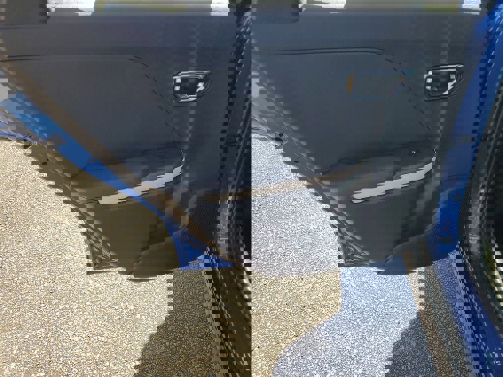 New 2025 Kia K4 GT-Line image 24