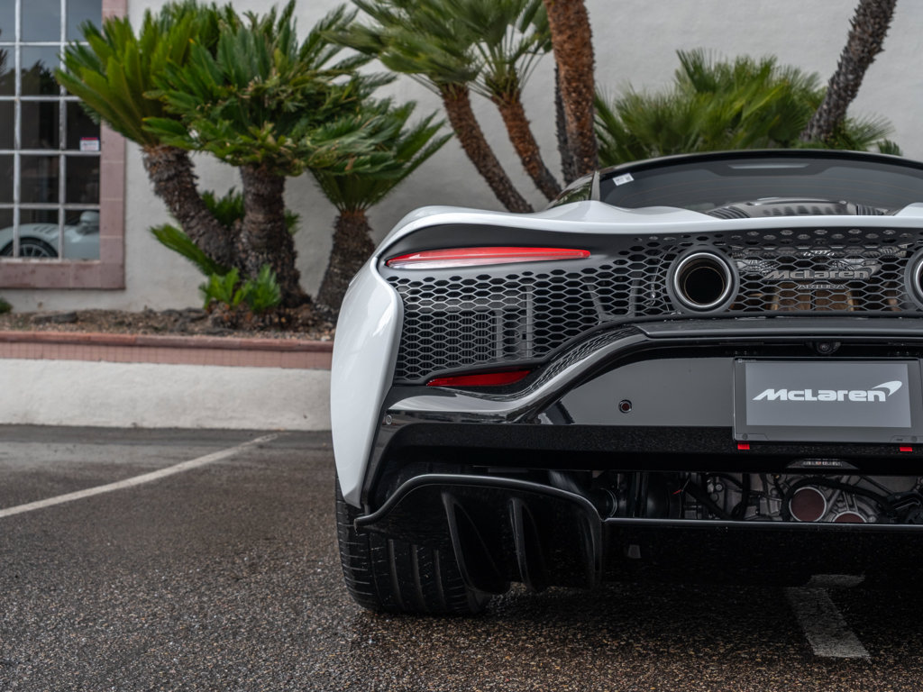 New 2026 McLaren Artura RWD image 31