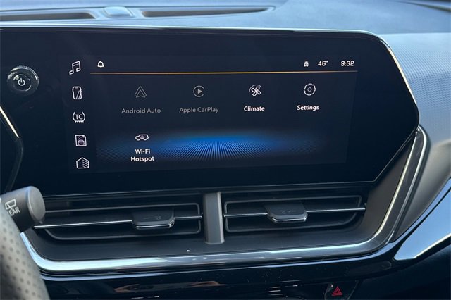 New 2026 Chevrolet Trax RS w/ Sunroof Package image 24