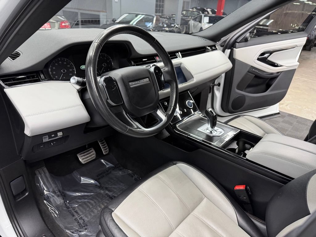 Used 2020 Land Rover Range Rover Evoque R-Dynamic S AWD/4WD image 35