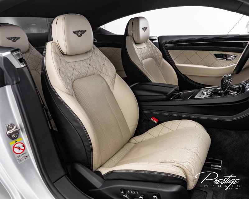 Used 2020 Bentley Continental GT V8 image 35