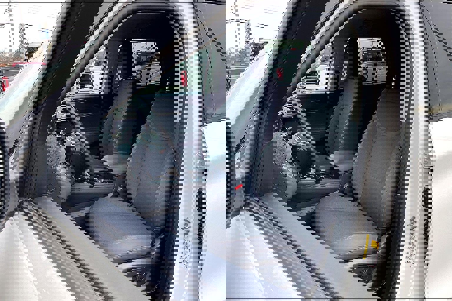 Used 2025 Ford Explorer Active image 23