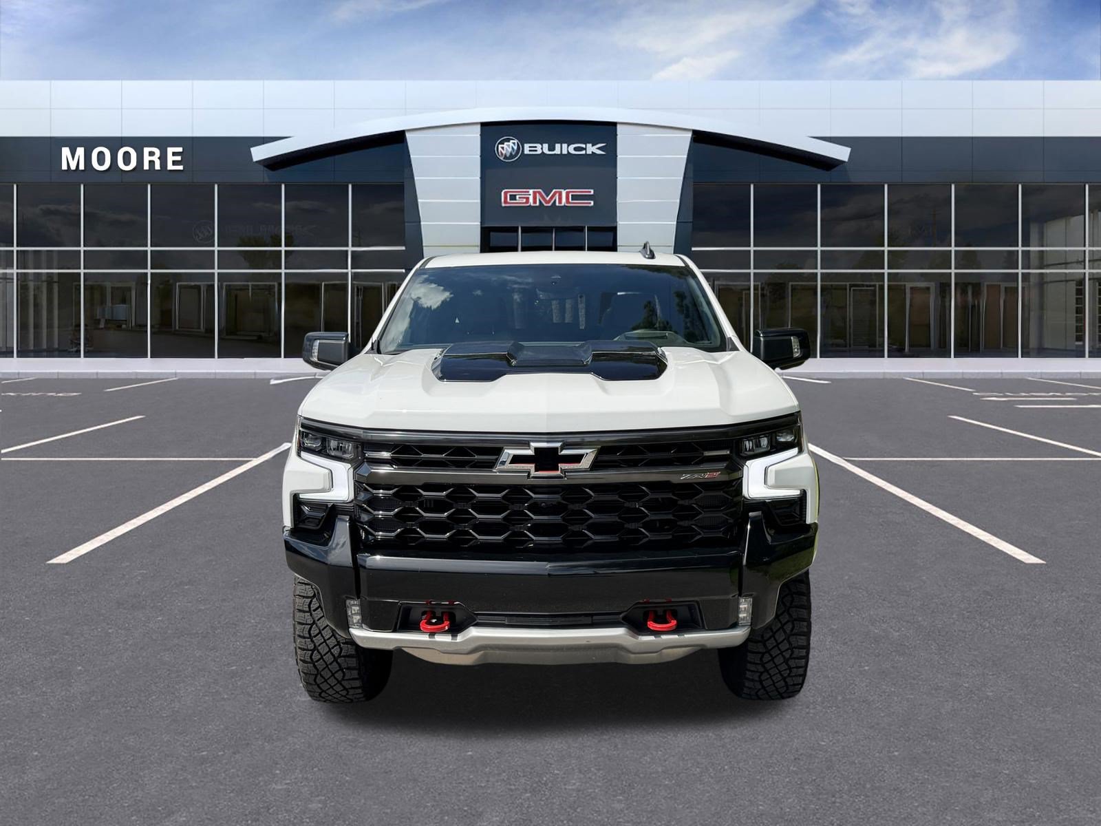 Used 2024 Chevrolet Silverado 1500 ZR2 w/ Technology Package AWD/4WD image 3
