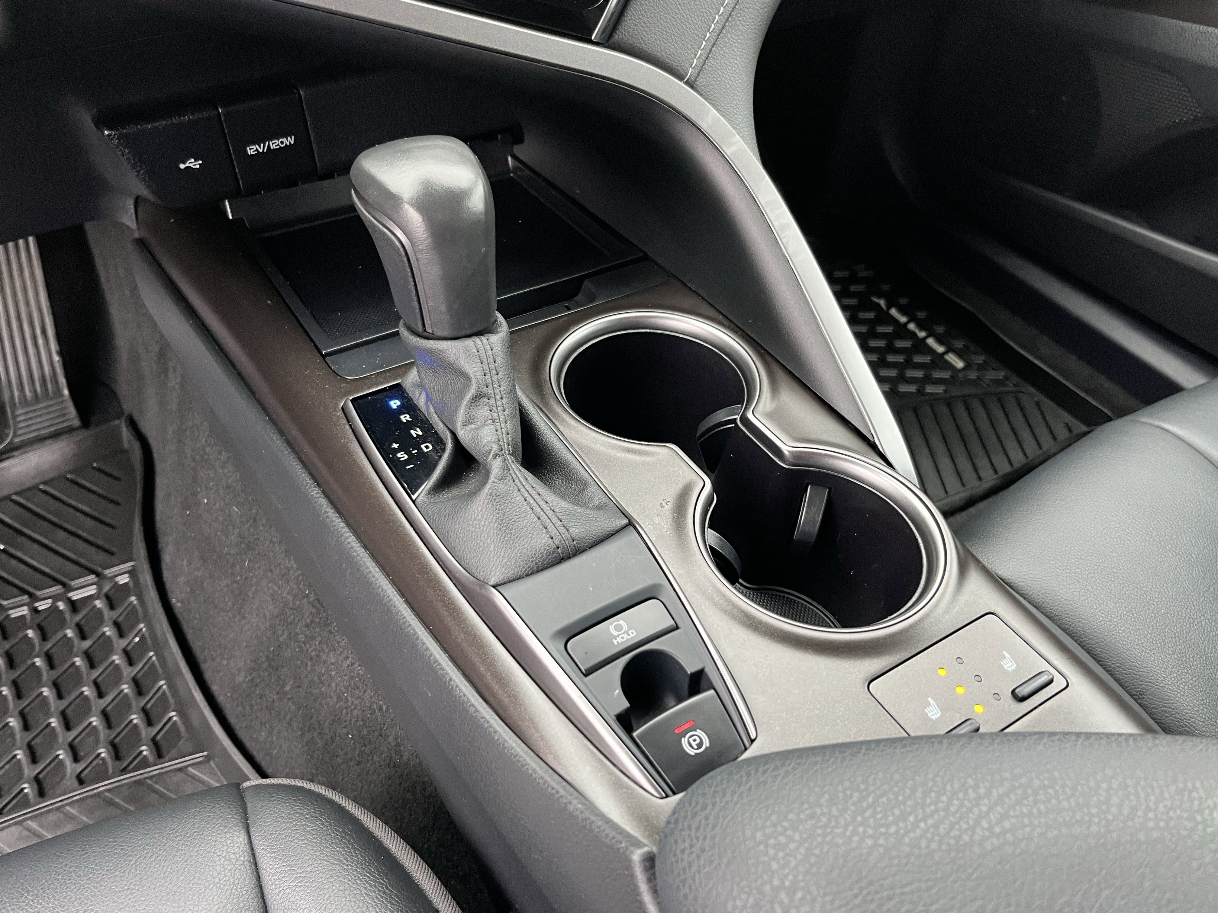 Used 2024 Toyota Camry SE image 22