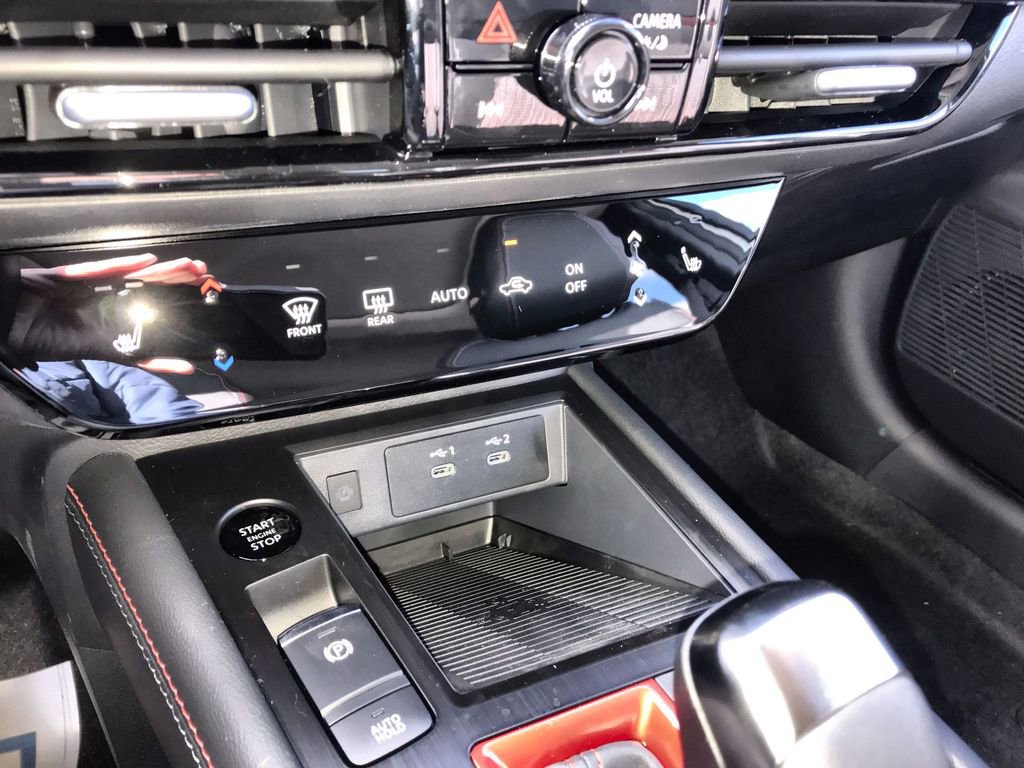 New 2026 Nissan Kicks SR w/ SR Premium Package image 17