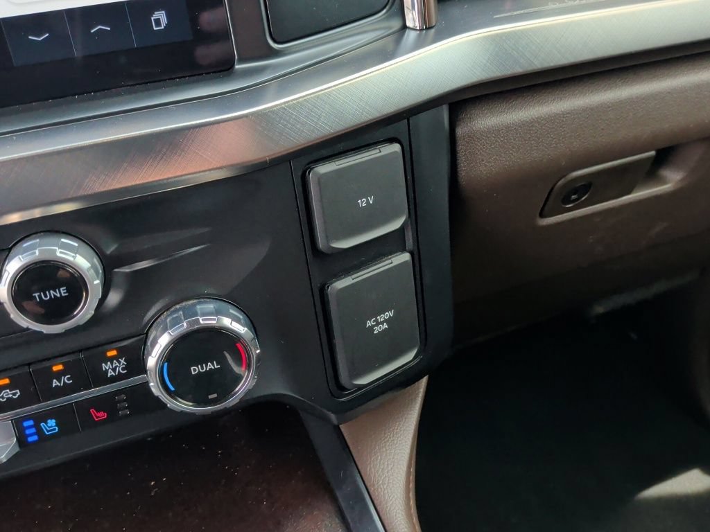 Used 2024 Ford F250 King Ranch w/ Chrome Package AWD/4WD image 33