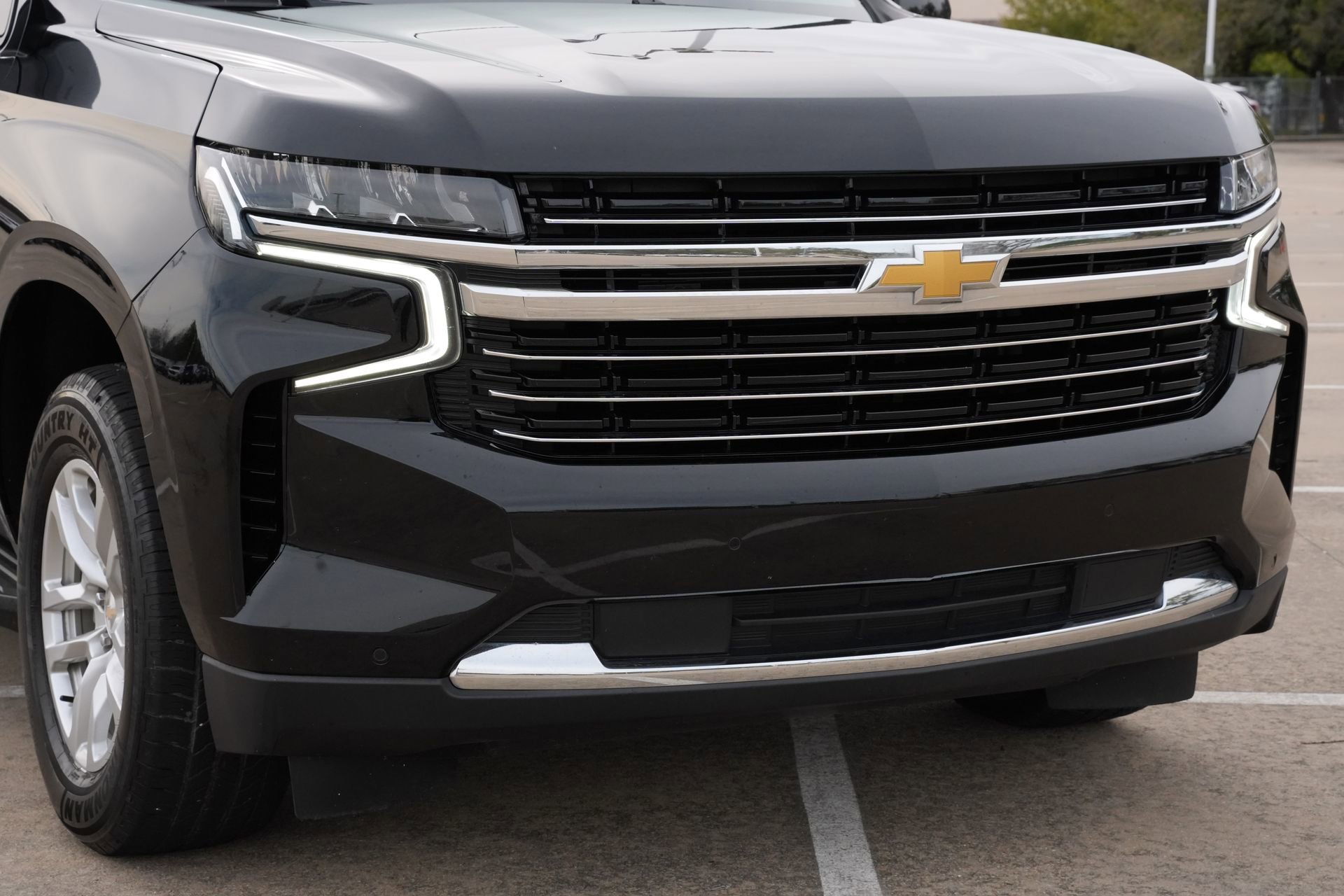 Used 2023 Chevrolet Suburban LT AWD/4WD image 27