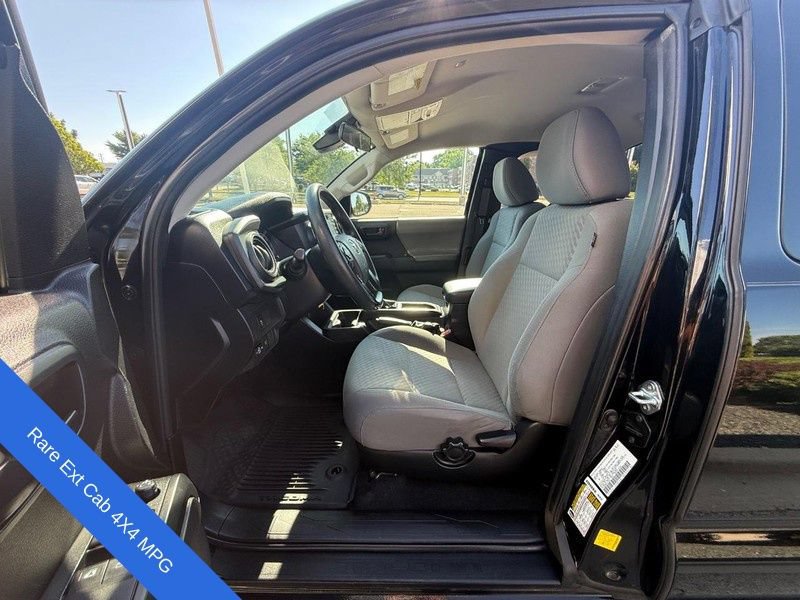 Used 2022 Toyota Tacoma SR AWD/4WD image 24