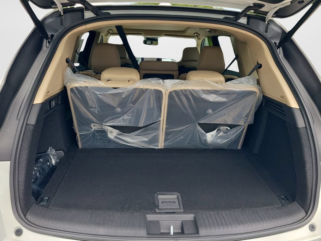 New 2026 Acura MDX SH-AWD image 9