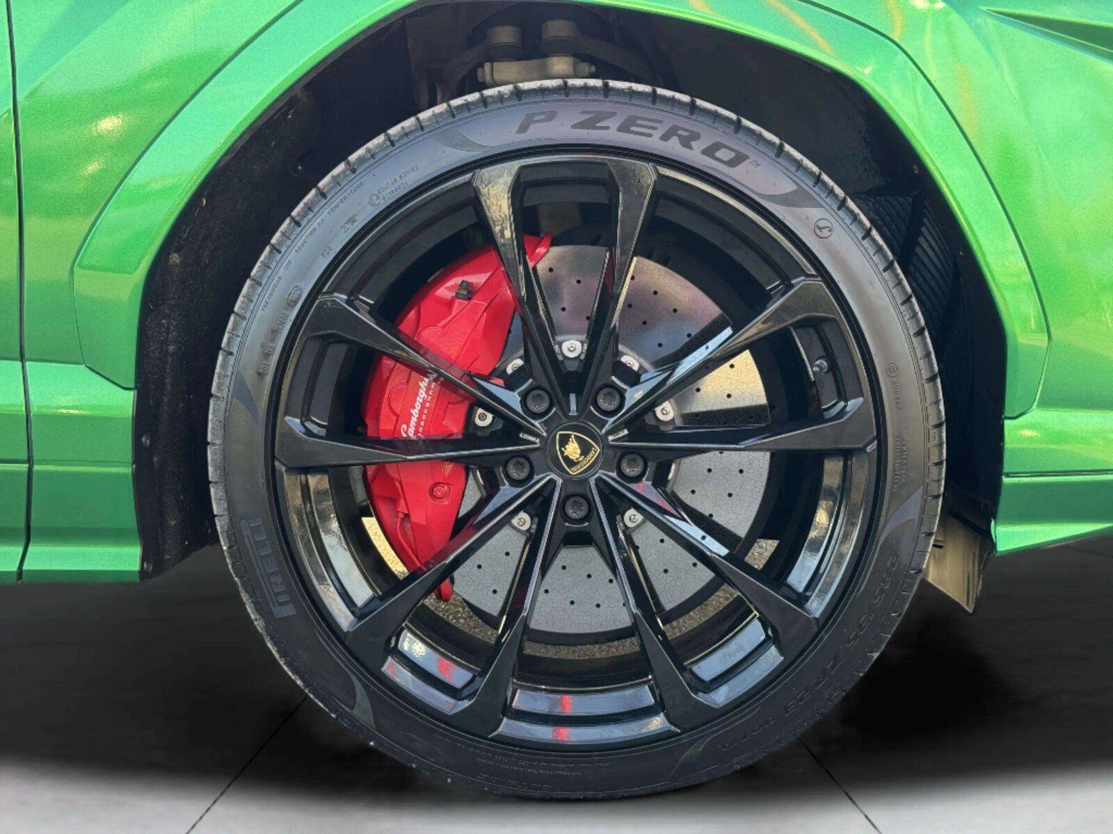 Used 2021 Lamborghini Urus AWD/4WD image 91