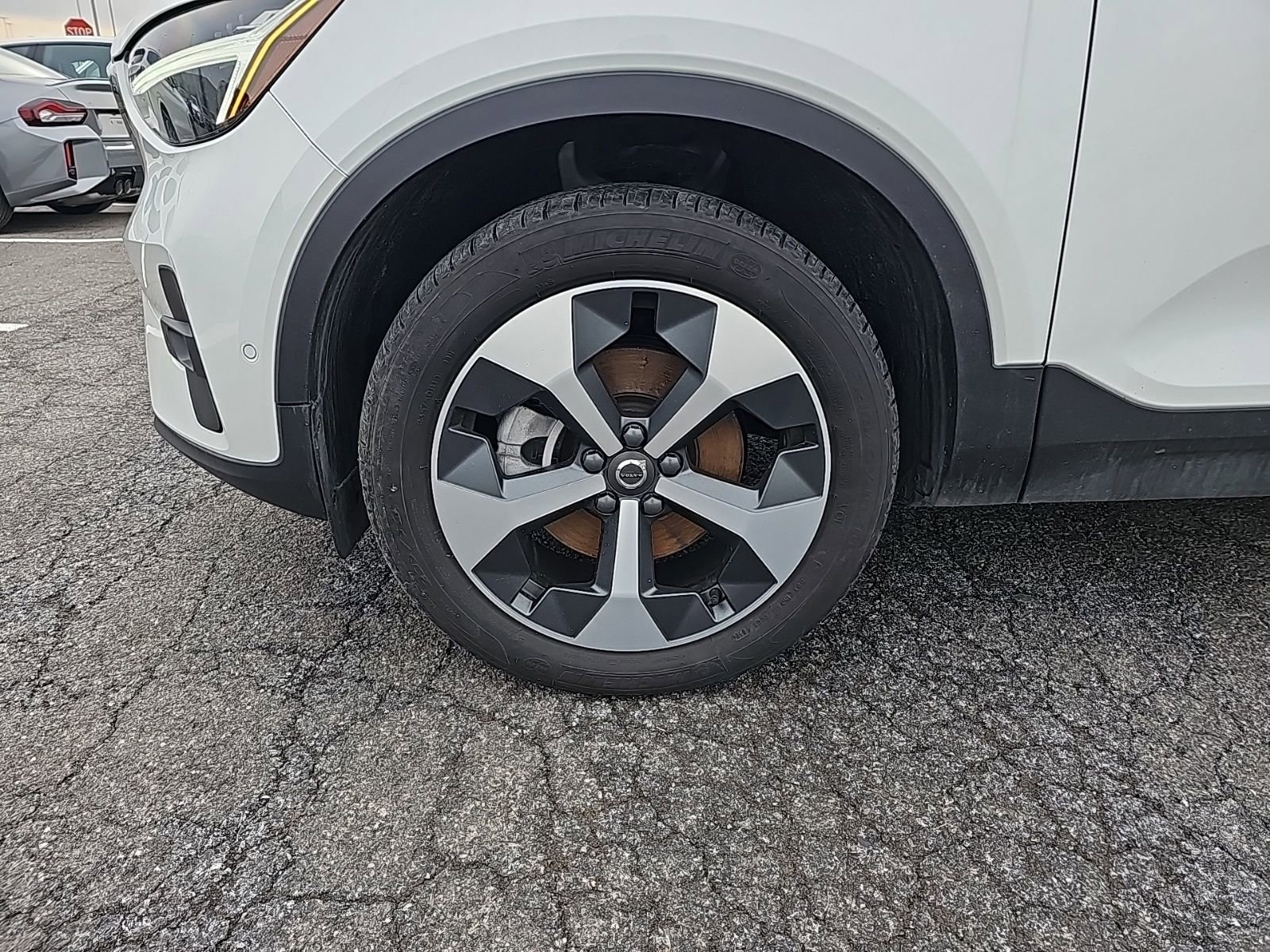 Used 2024 Volvo XC40 B5 Plus w/ Climate Package image 9