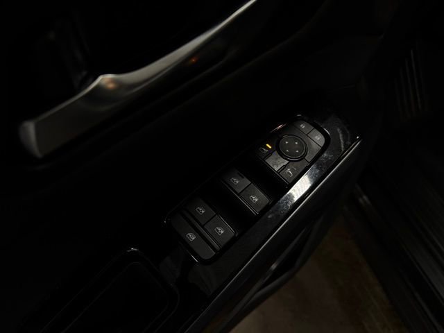 Used 2023 Nissan Pathfinder SL image 13