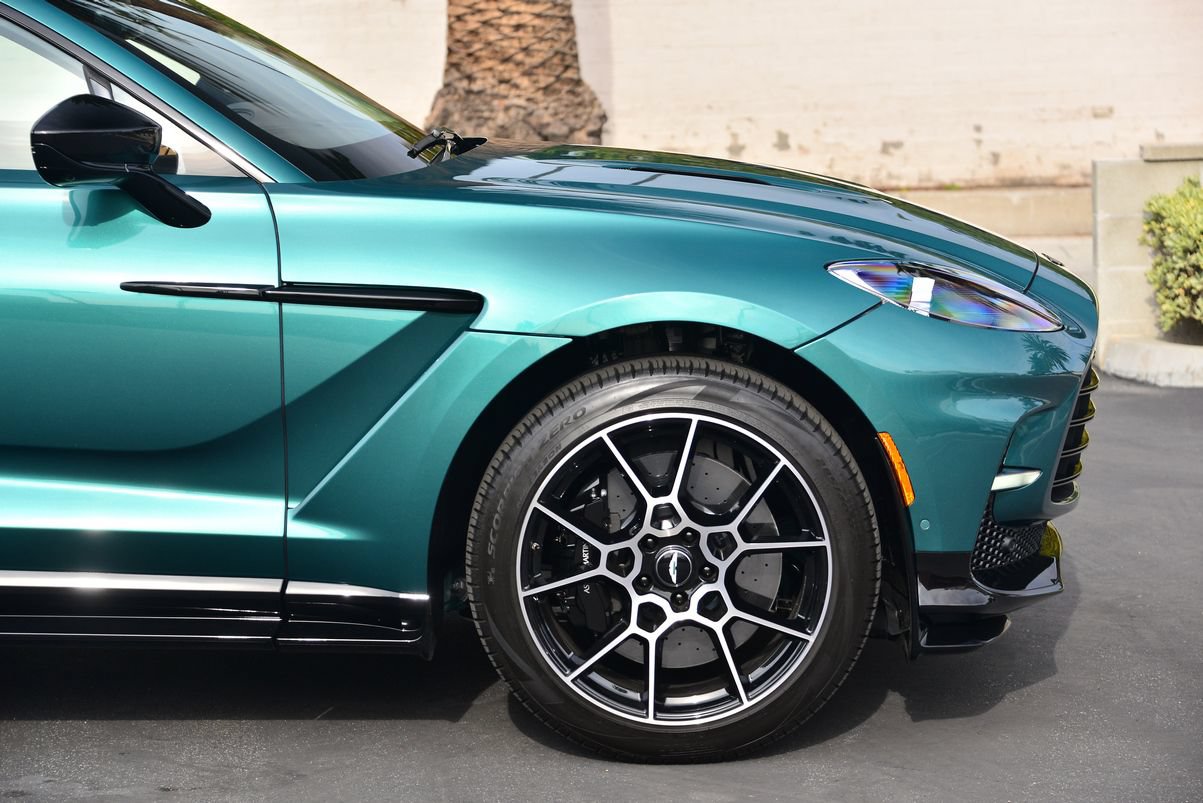 Used 2023 Aston Martin DBX 707 AWD/4WD image 8