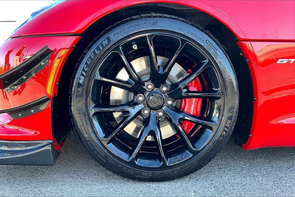 Used 2013 SRT Viper GTS RWD image 32