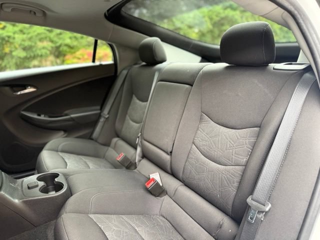 Used 2018 Chevrolet Volt LT FWD image 33
