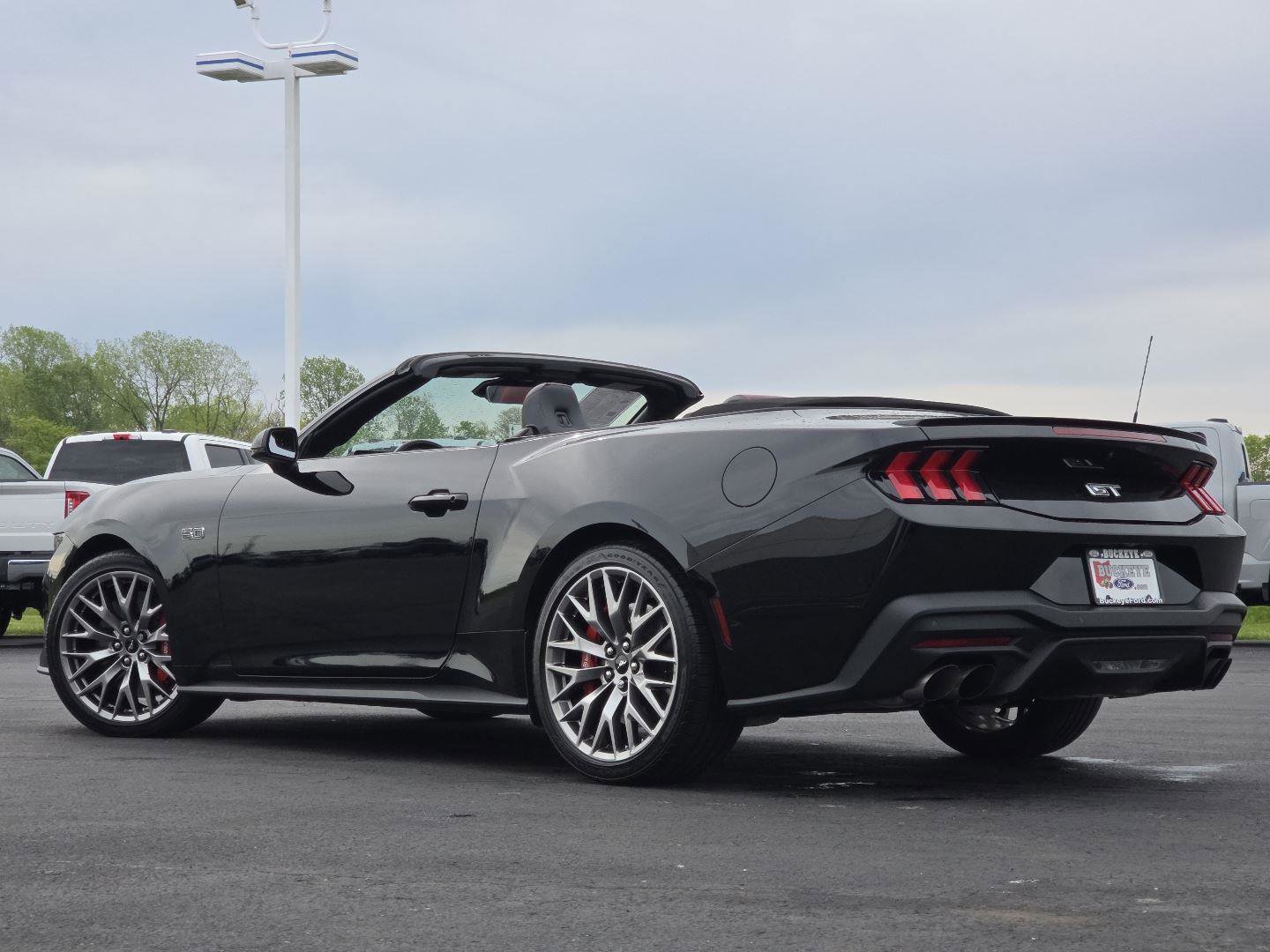 Used 2025 Ford Mustang GT Premium RWD image 13