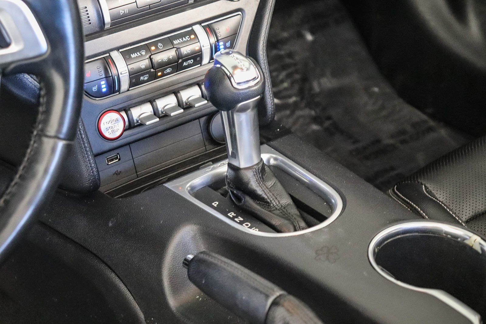 Used 2022 Ford Mustang Premium image 19