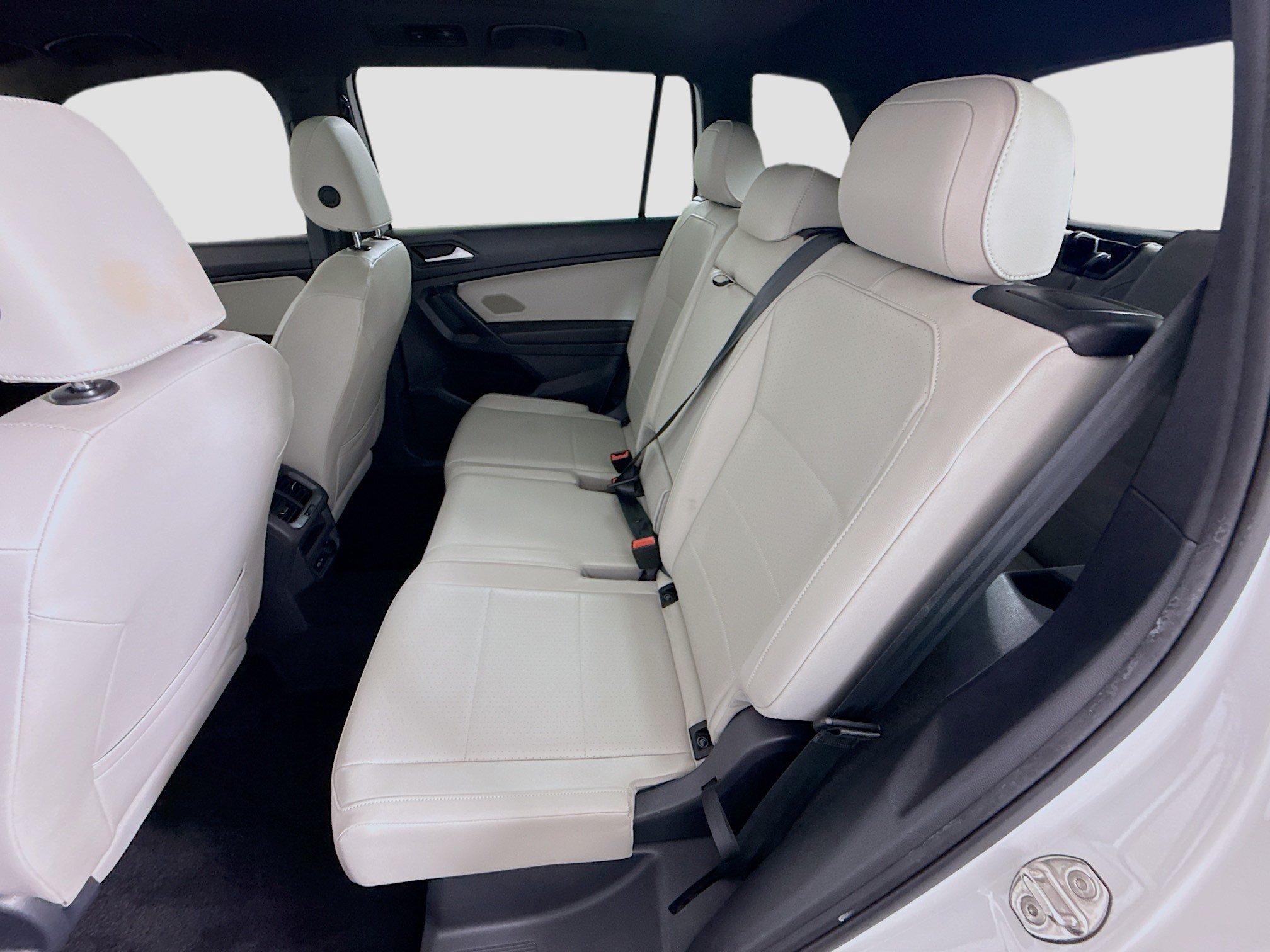 Used 2021 Volkswagen Tiguan SE R-Line FWD image 25