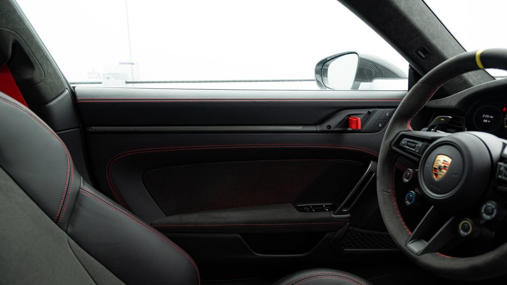 Certified 2025 Porsche 911 GT3 RS RWD image 20
