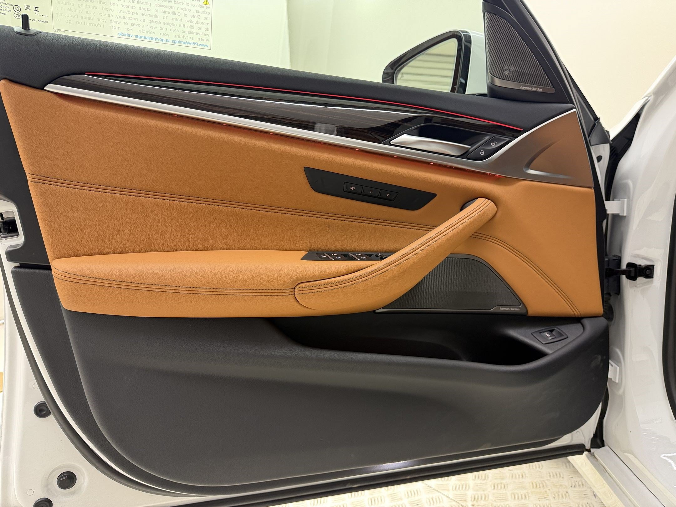 Certified 2023 BMW 530i w/ Premium Package RWD image 14