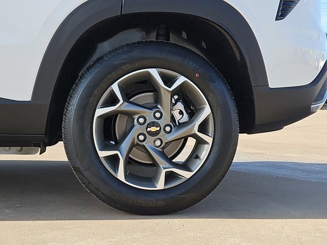 New 2026 Chevrolet Trax LT w/ Driver Confidence Package image 10