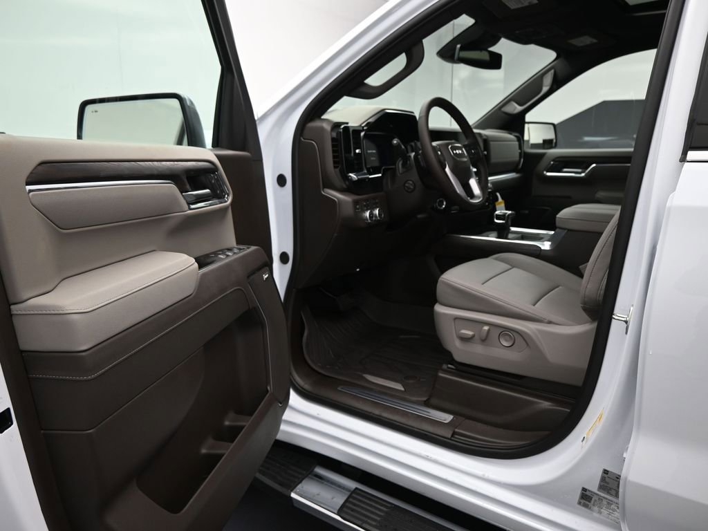 New 2026 GMC Sierra 1500 SLT w/ SLT Premium Plus Package image 11
