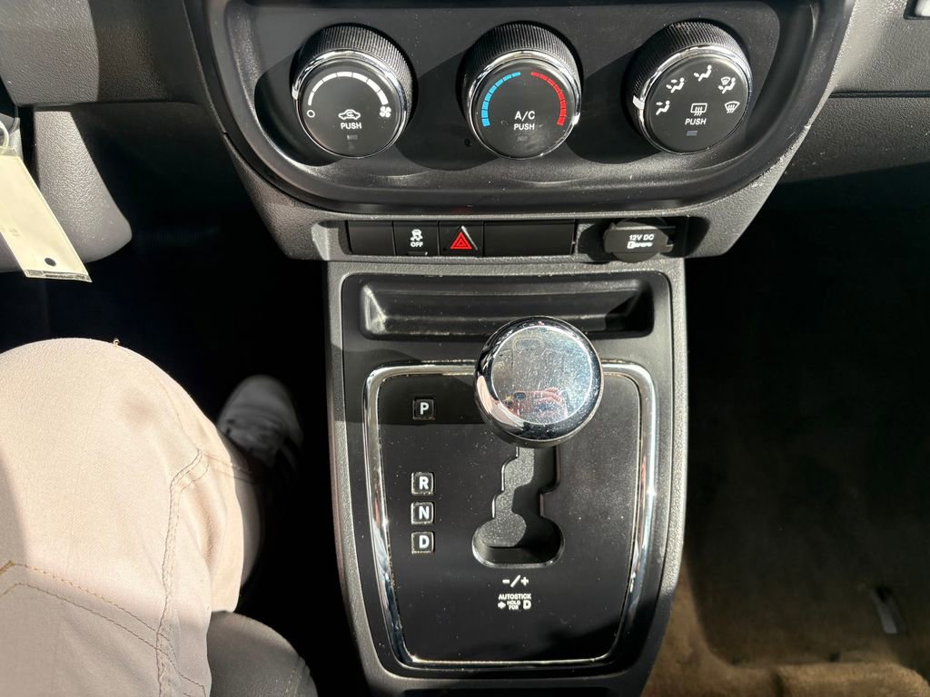 Used 2017 Jeep Compass Sport w/ Power Value Group image 16