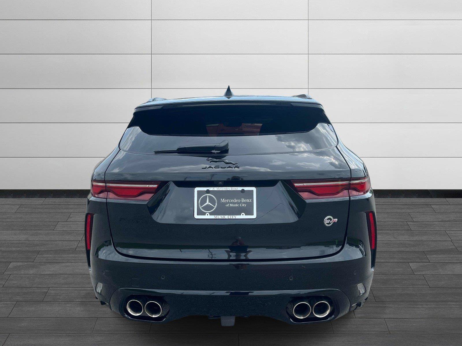 Used 2023 Jaguar F-PACE SVR AWD/4WD image 4