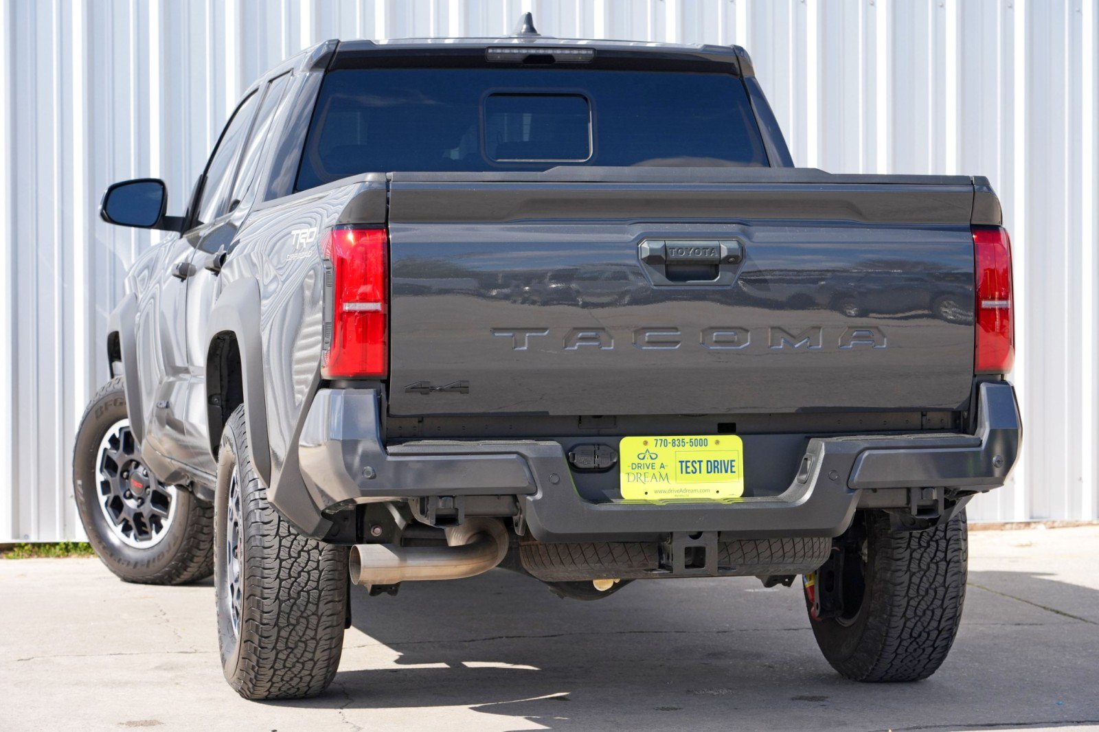 Used 2024 Toyota Tacoma TRD Off-Road w/ TRD Off Road Upgrade Package AWD/4WD image 6