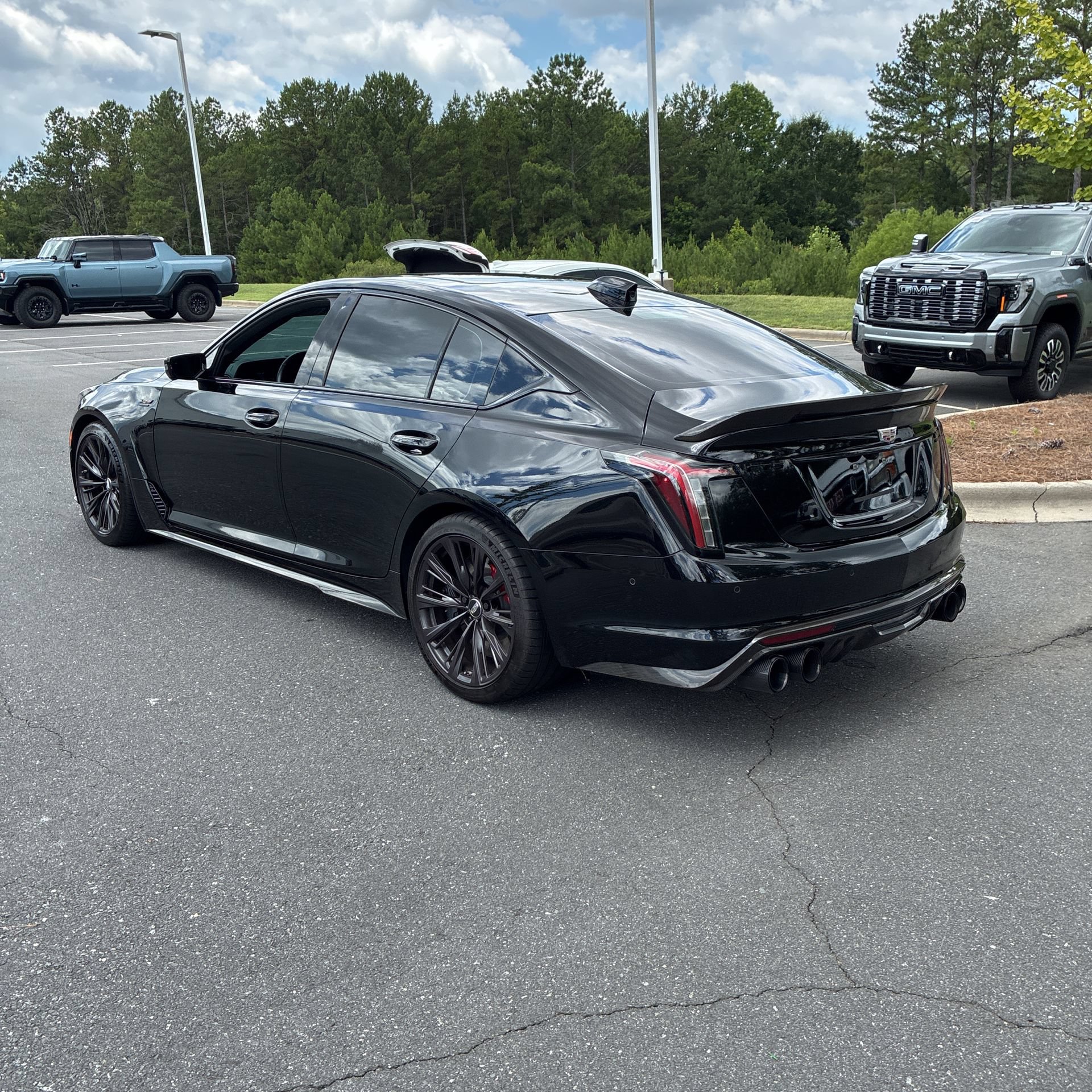 Used 2025 Cadillac CT5 V Blackwing w/ Carbon Fiber 2 Package RWD image 3