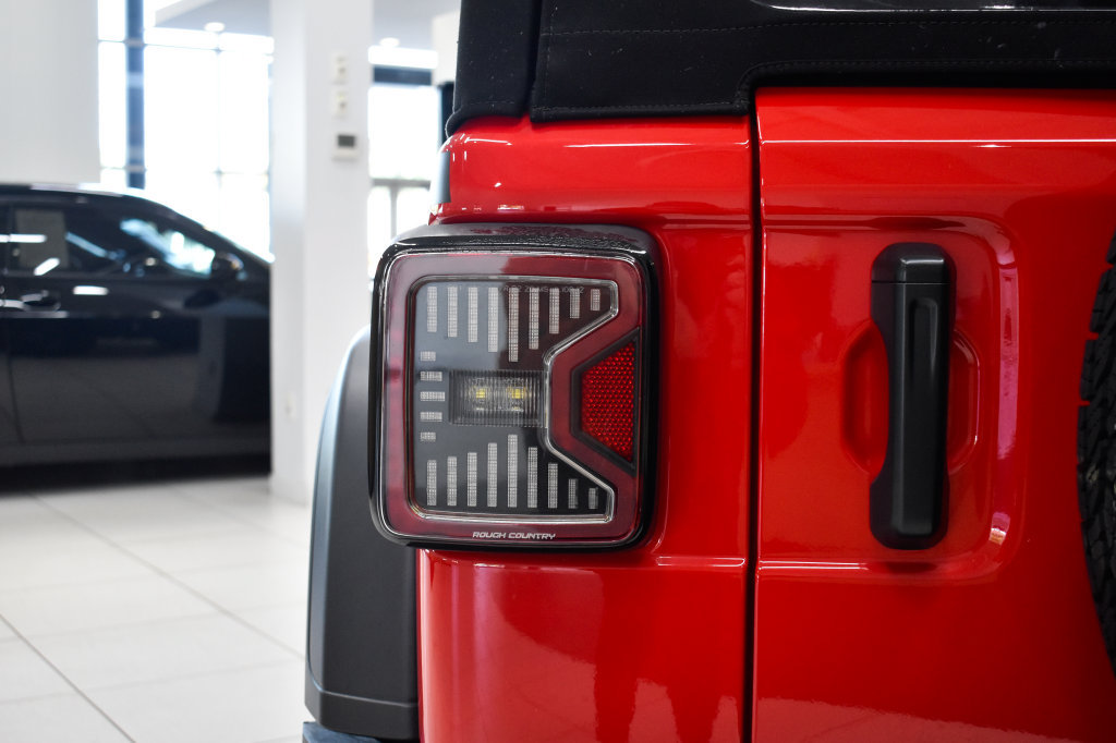 Used 2024 Jeep Wrangler Sport AWD/4WD image 15