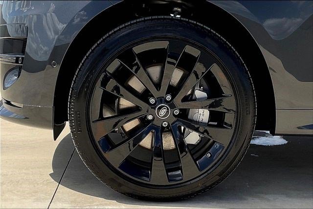 New 2025 Land Rover Range Rover Sport Dynamic SE image 13