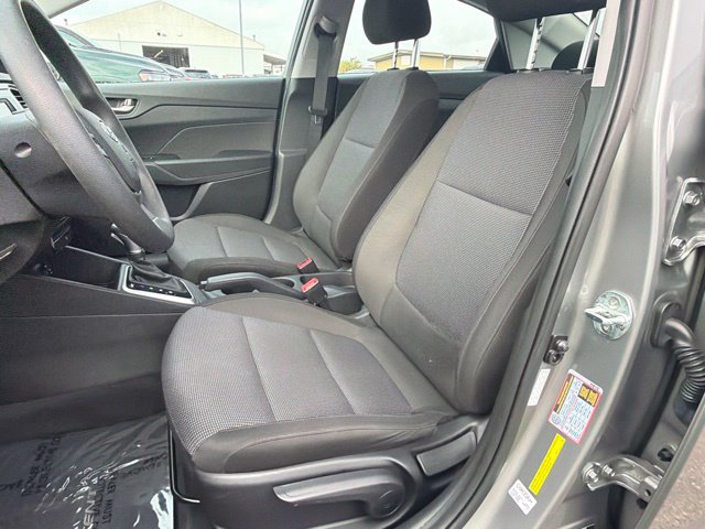 Used 2022 Hyundai Accent SE FWD image 19