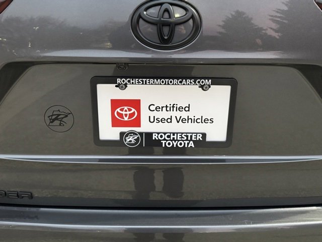 Certified 2022 Toyota Highlander XLE image 48