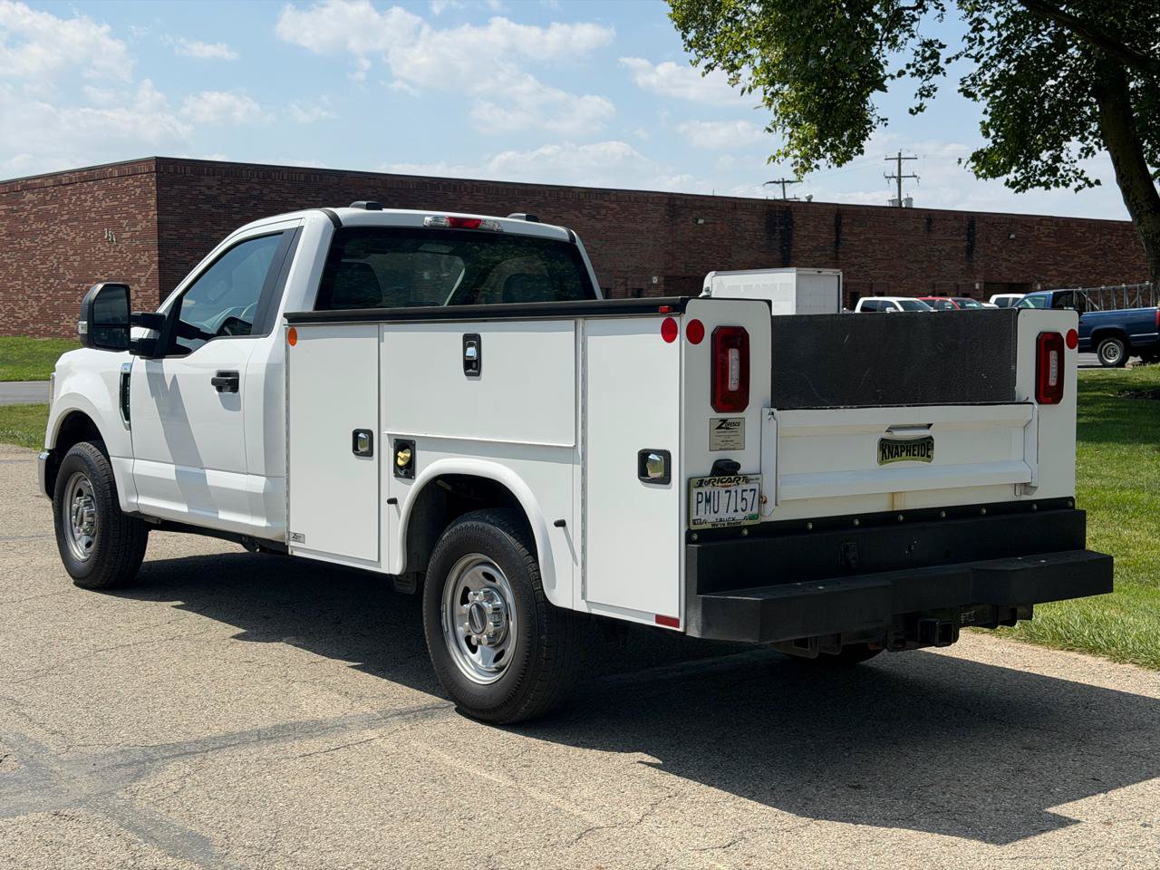 Used 2022 Ford F250 XL w/ Power Equipment Group RWD image 3
