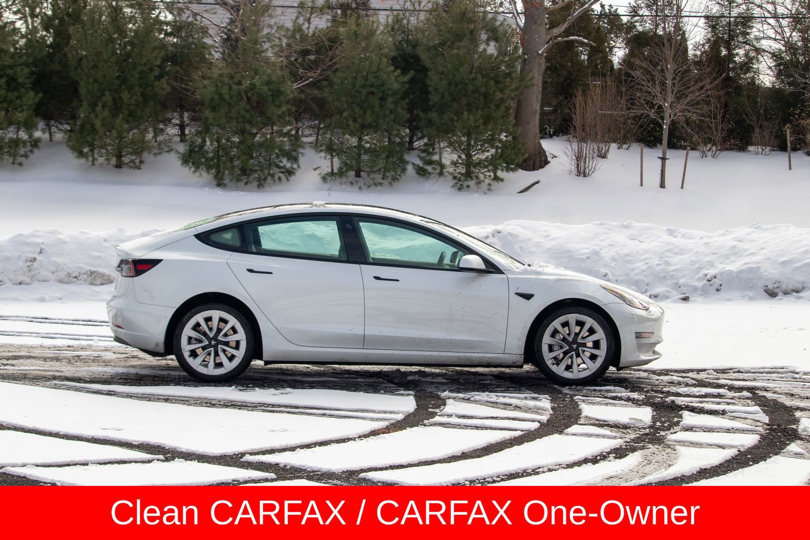 Used 2022 Tesla Model 3 Standard Range image 10