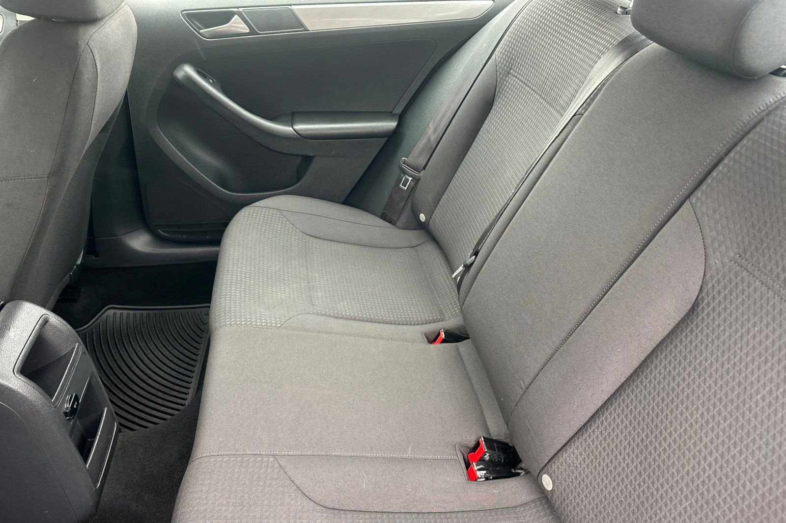 Used 2015 Volkswagen Jetta SE image 11