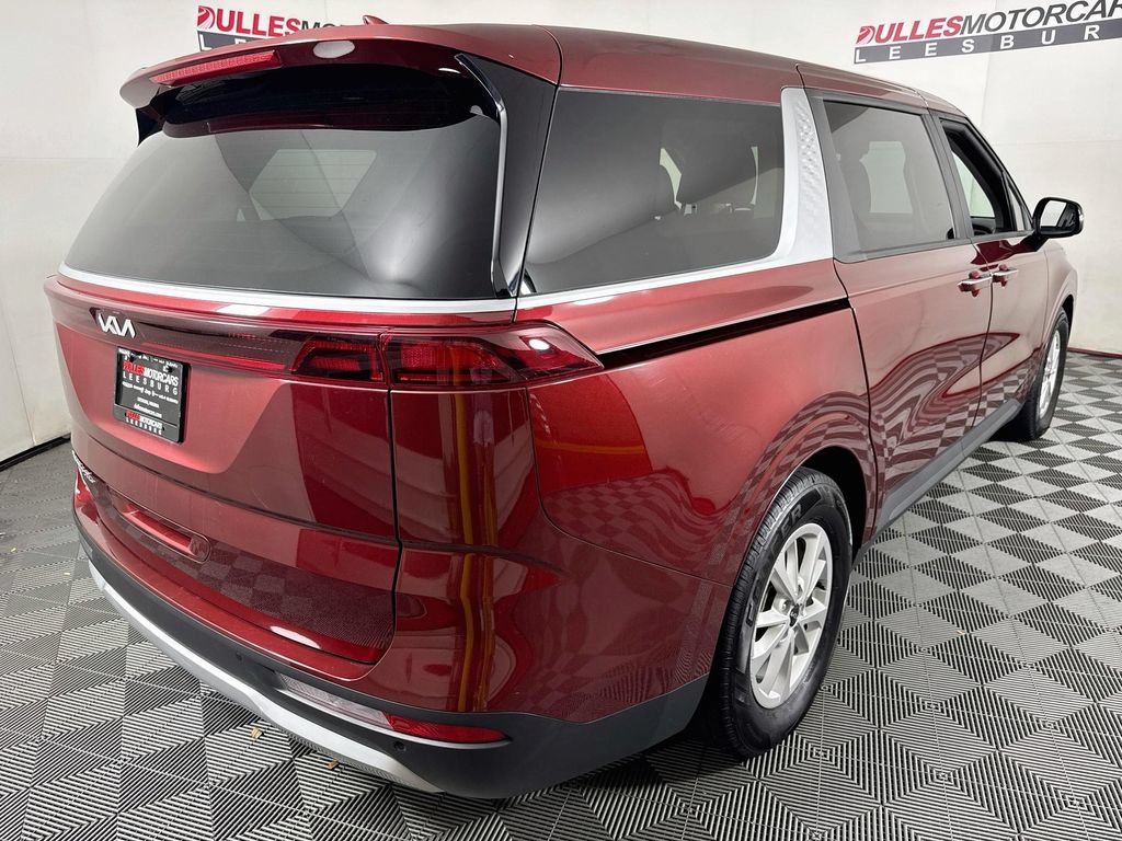 Used 2022 Kia Carnival LX FWD image 7
