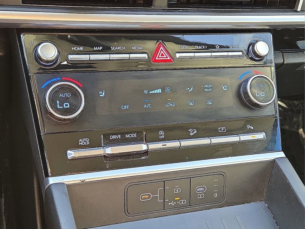 Used 2025 Hyundai Santa Fe SEL image 25