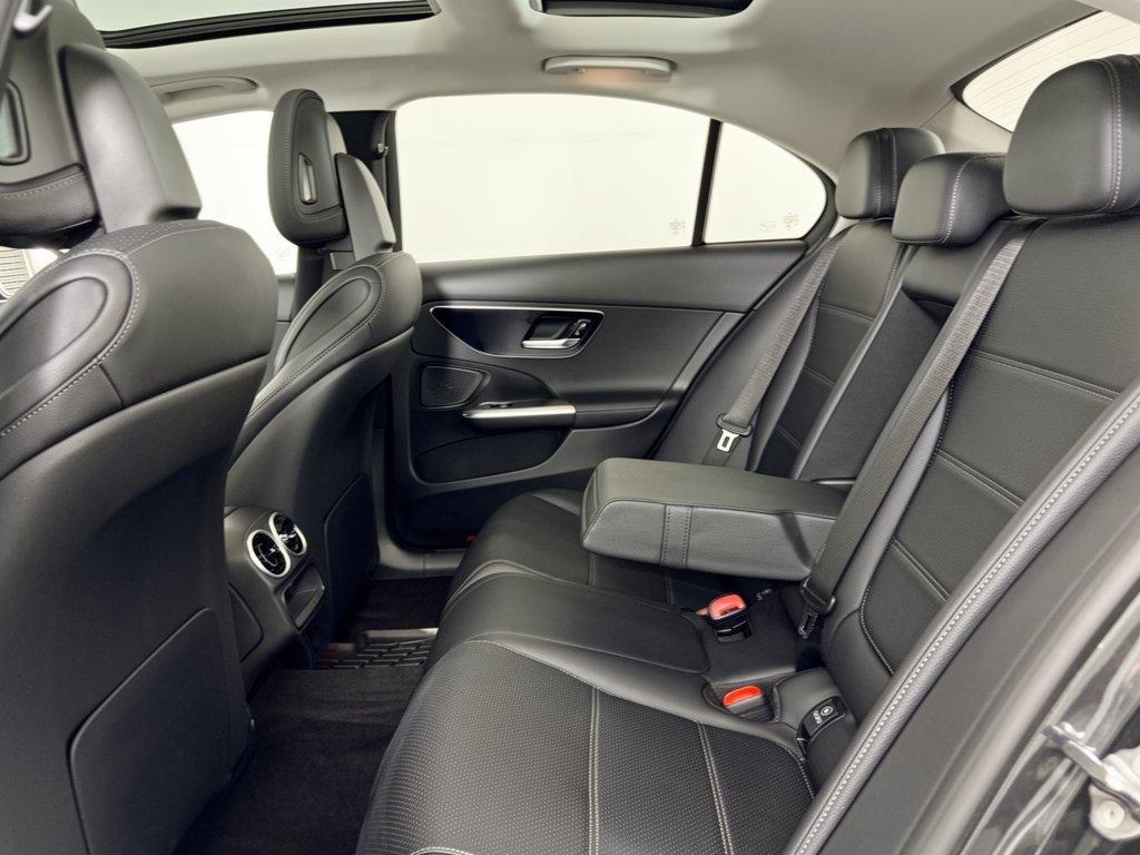 Used 2023 Mercedes-Benz C 300 Sedan image 25