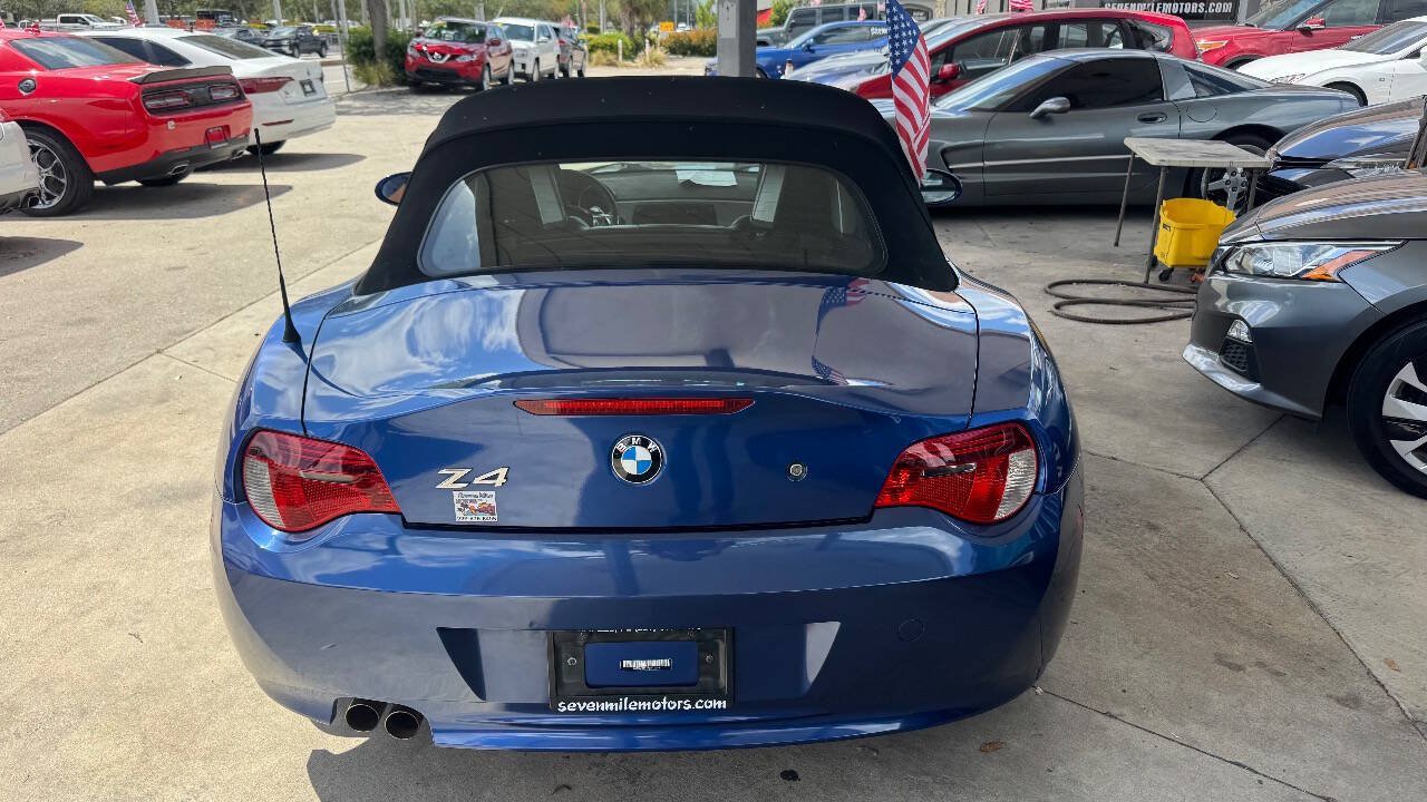 Used 2007 BMW Z4 3.0i RWD image 6