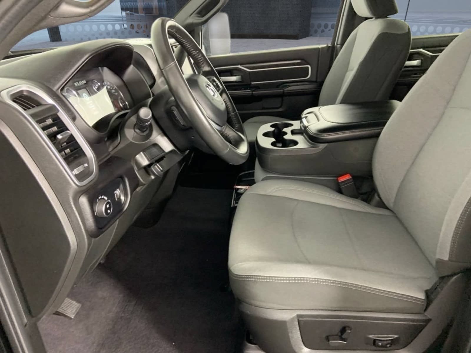 Used 2024 RAM 3500 Big Horn AWD/4WD image 22