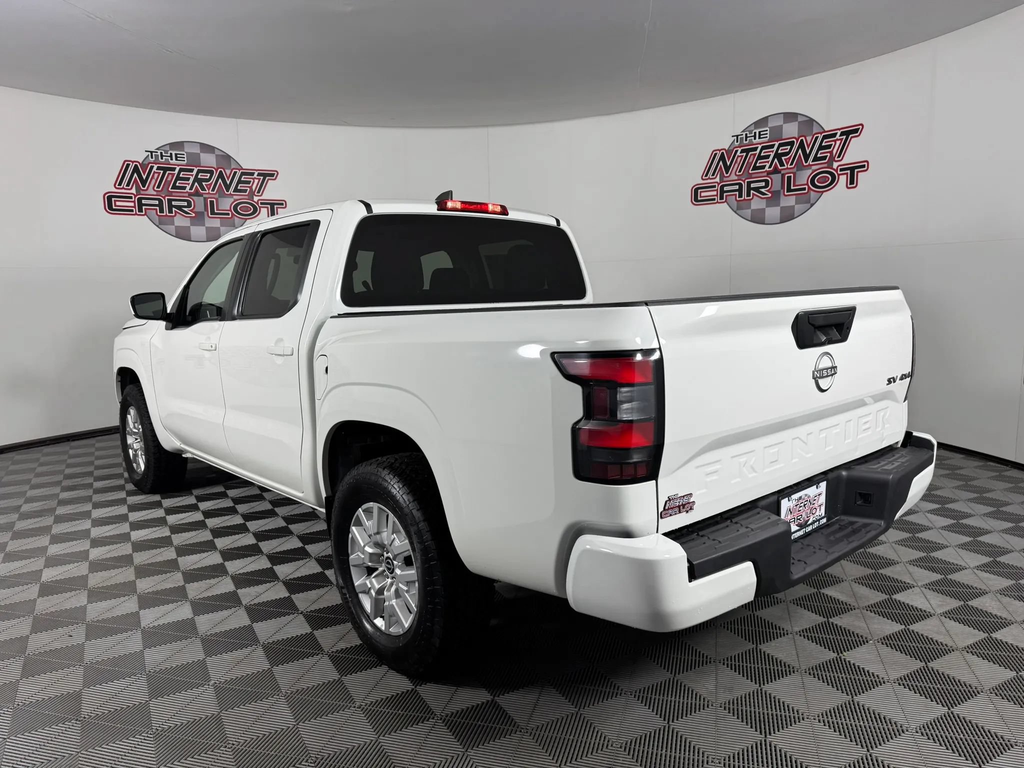 Used 2023 Nissan Frontier SV AWD/4WD image 5